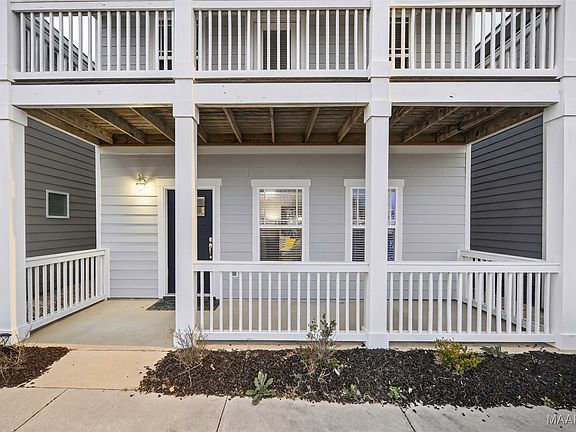 2nd image of 196 Cider St