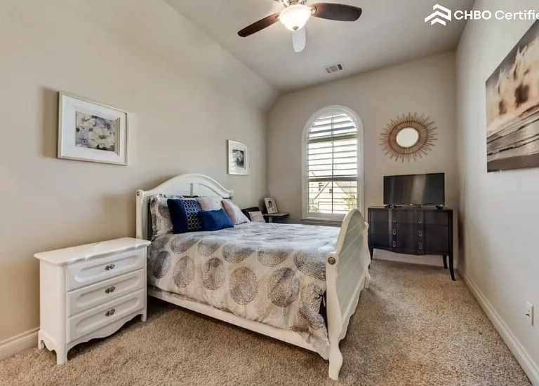 3830 Desert Springs Ln — Photo 27