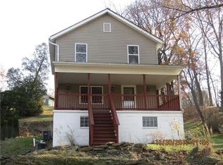 2598 Woodland Rd, Ambridge, PA 15003