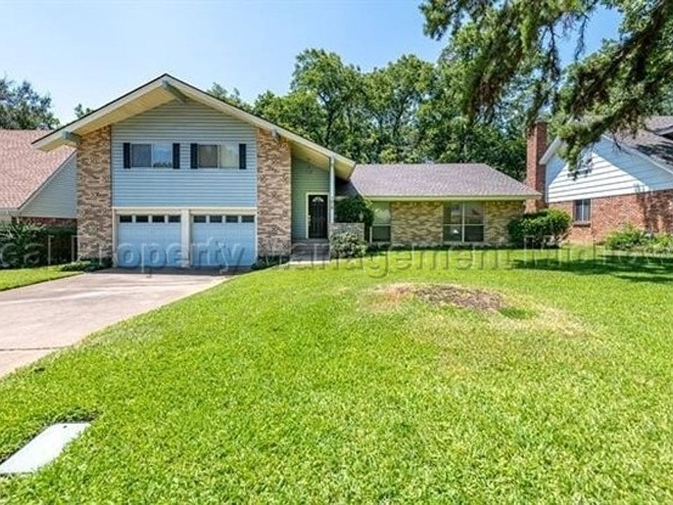 1st image of 1216 Academy Dr
