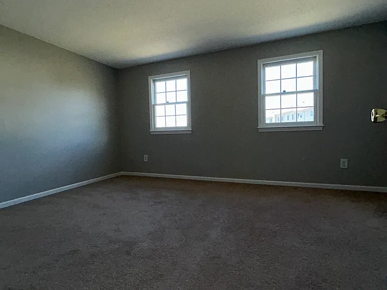 534 Fox Hollow Dr — Photo 6