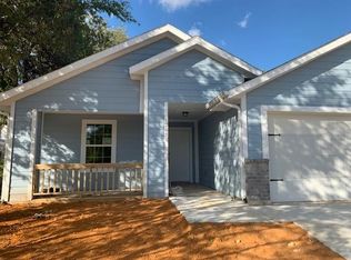 1205 E Jessamine St, Fort Worth, TX 76104