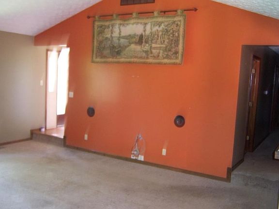 4th image of 806 Blue Oak Ln