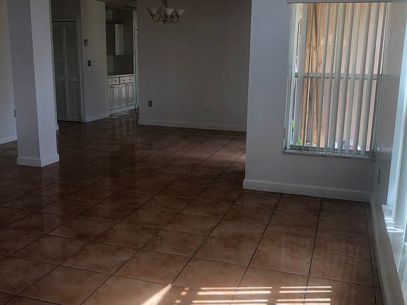 4th image of 13219 NW 11th Ter