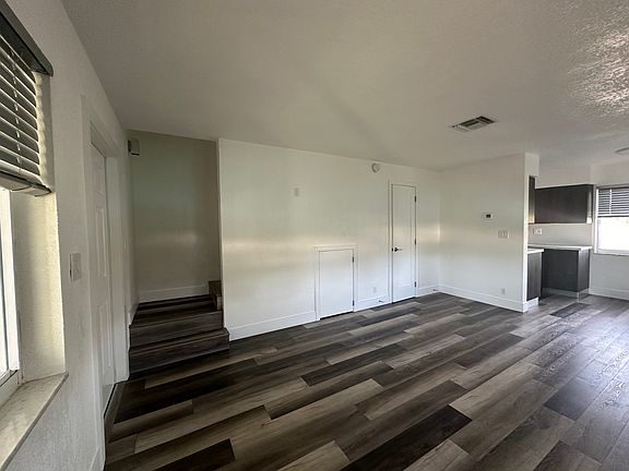 5th image of 913 NE 17th St #A
