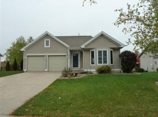 3525 Stonebridge Dr, Madison, WI 53719