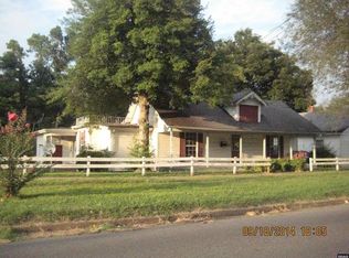 1116 Moscow Ave, Hickman, KY 42050