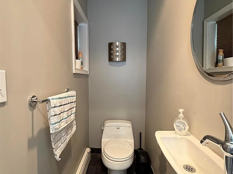 828 W Gordon St — Photo 7