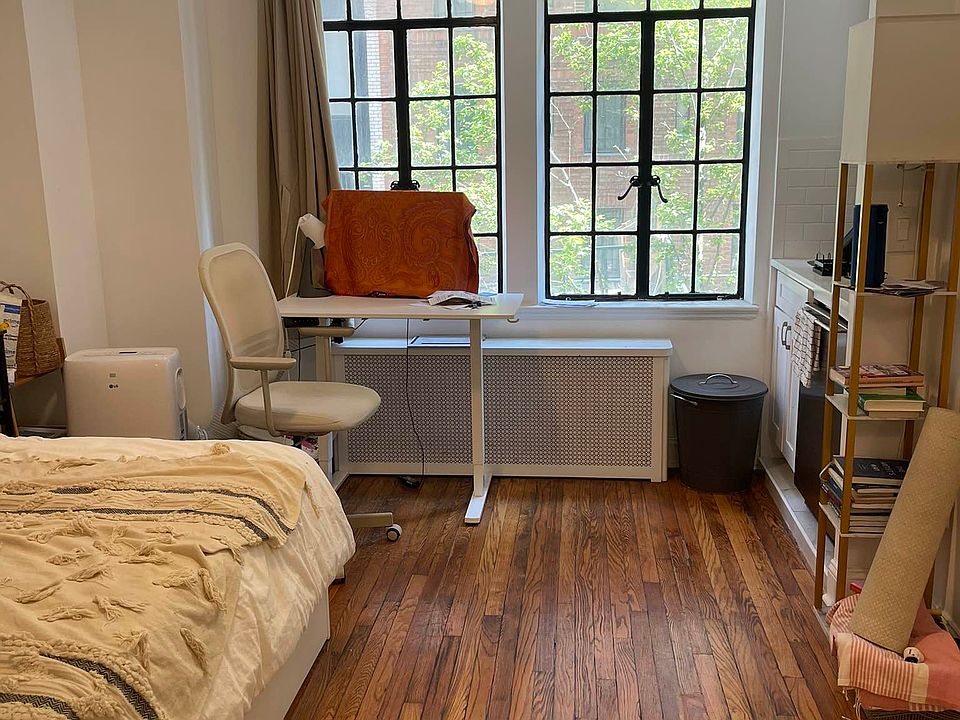 1st image of 304 E 41st St APT 304A
