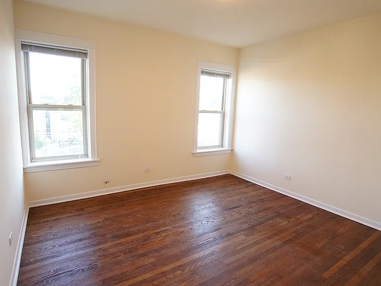 3442 W Schubert Ave #3 — Photo 5