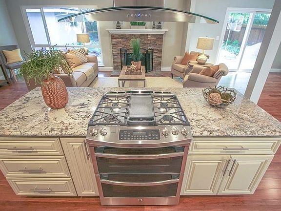 5th image of 217 Twinview Dr