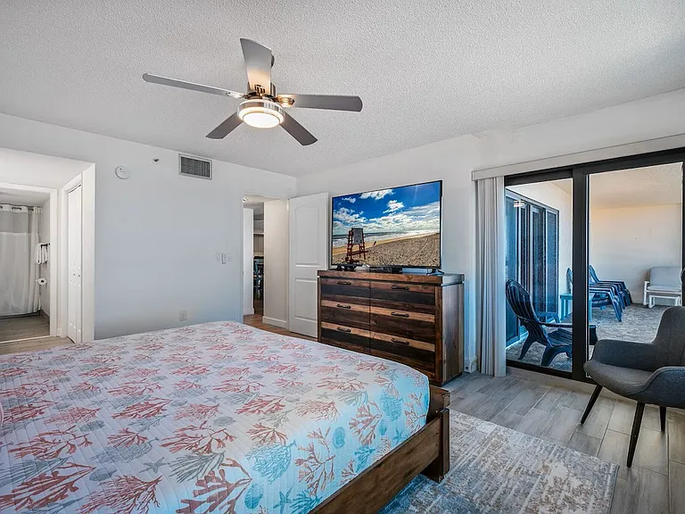 1513 Ocean Shore Blvd #F4 — Photo 33