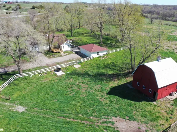 16054 233rd Ave, Centerville, IA 52544