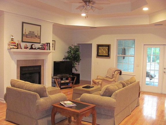 2nd image of 1168 W Shore Dr