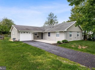 42 Poplar Ln, Willingboro, NJ 08046