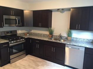 4048 N Prospect Ave, Milwaukee, WI 53211