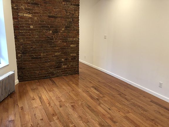 5th image of 122 Saint Marks Pl APT 22
