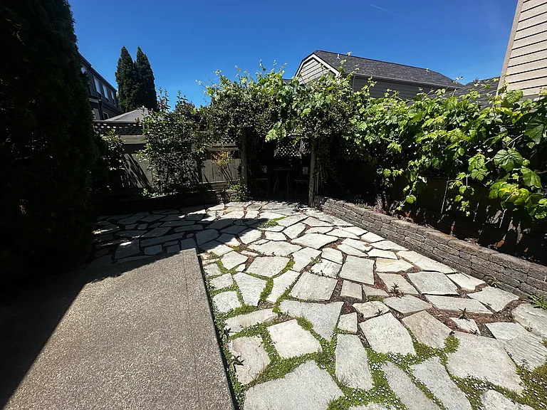 2221 Dollarhide Way — Photo 33