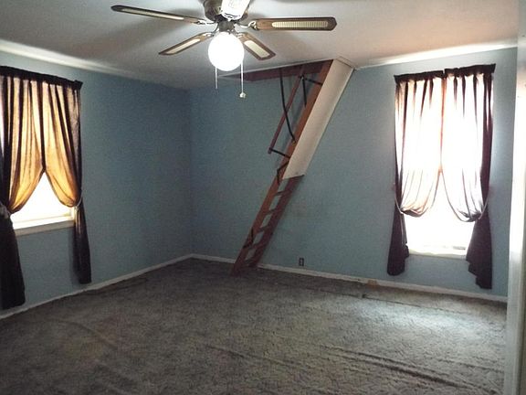 2nd image of 2250 H Ave