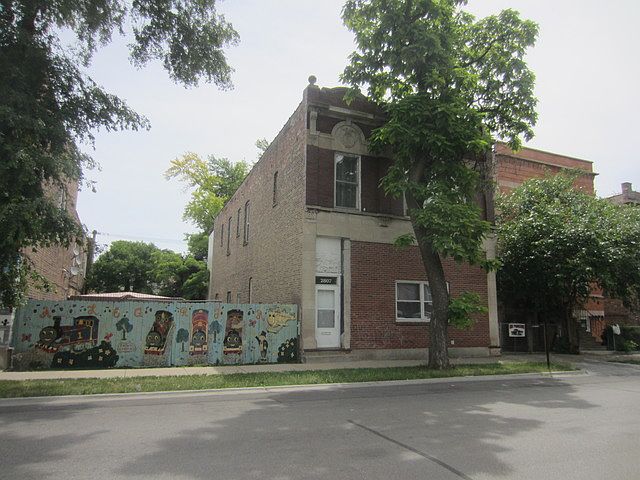 1st image of 2807 S Lawndale Ave