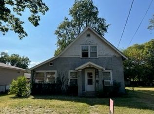 1207 S 2nd St, Oskaloosa, IA