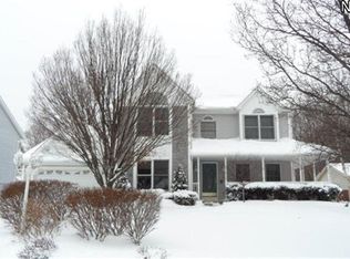 14210 Crystal Creek Dr, Strongsville, OH