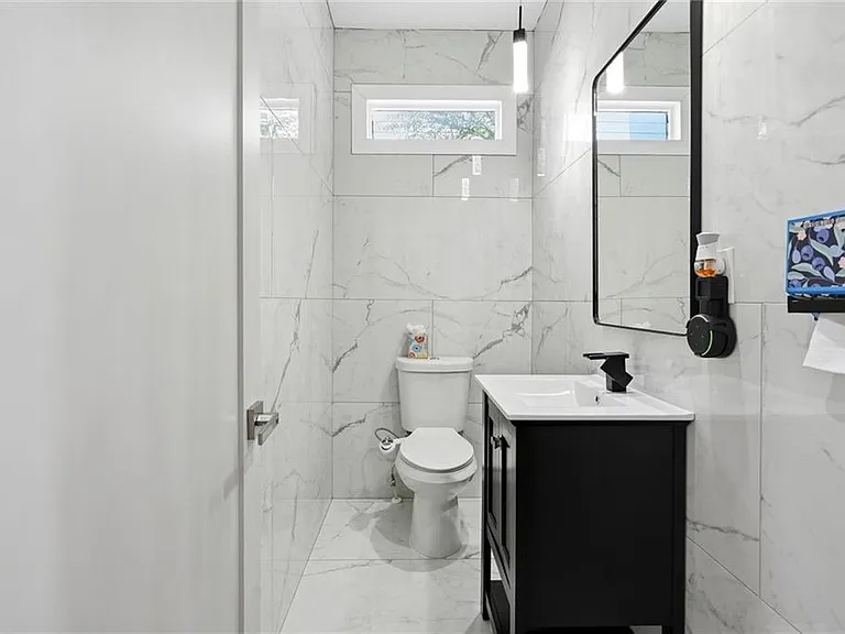 1261 Martin St SE — Photo 27