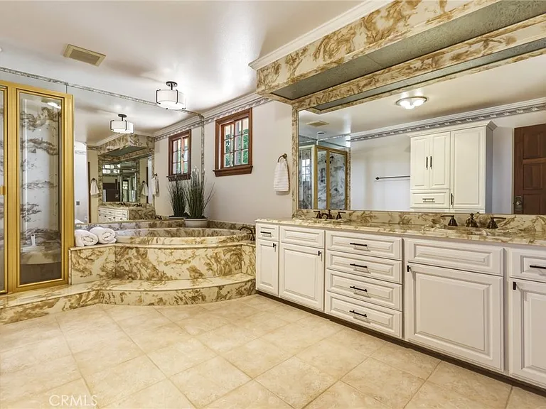 22231 Romar St — Photo 26