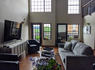 415 6th St N UNIT 401, La Crosse, WI 54601