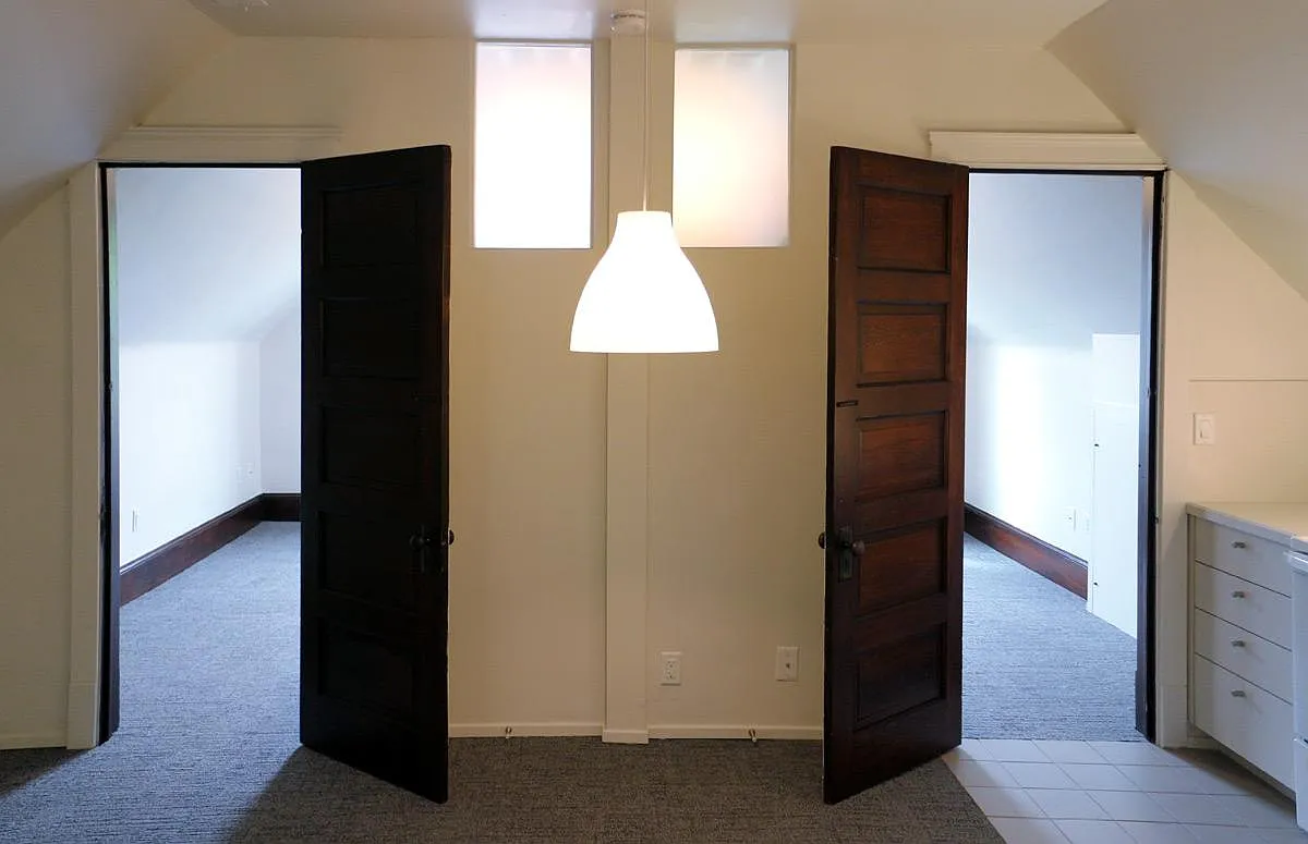 2 bed, 750 sqft, $1,500 — Photo 2