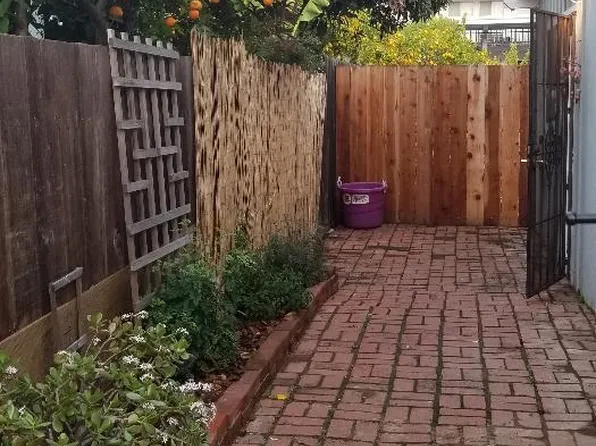 1484 Cape Cod Way #A, Concord, CA 94521