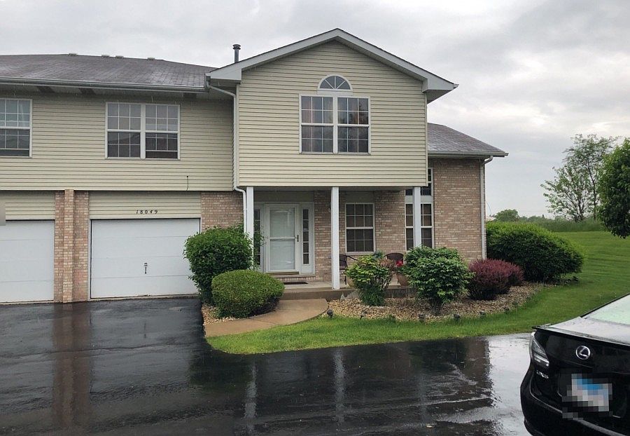 1st image of 18049 Vista Dr
