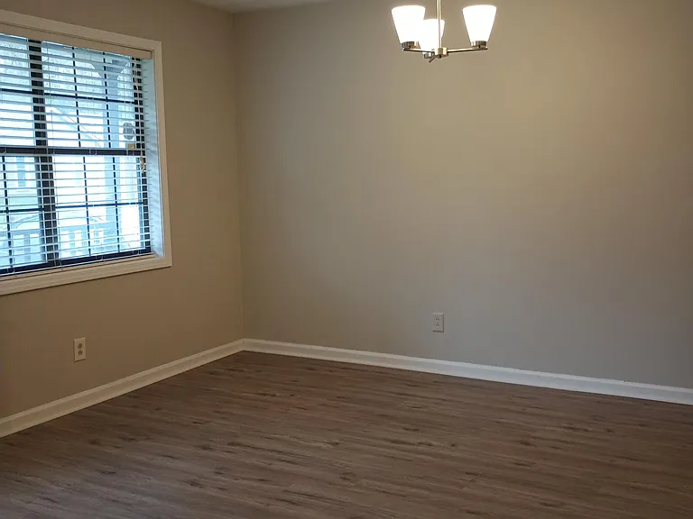 5367 Ridge Forest Dr — Photo 4