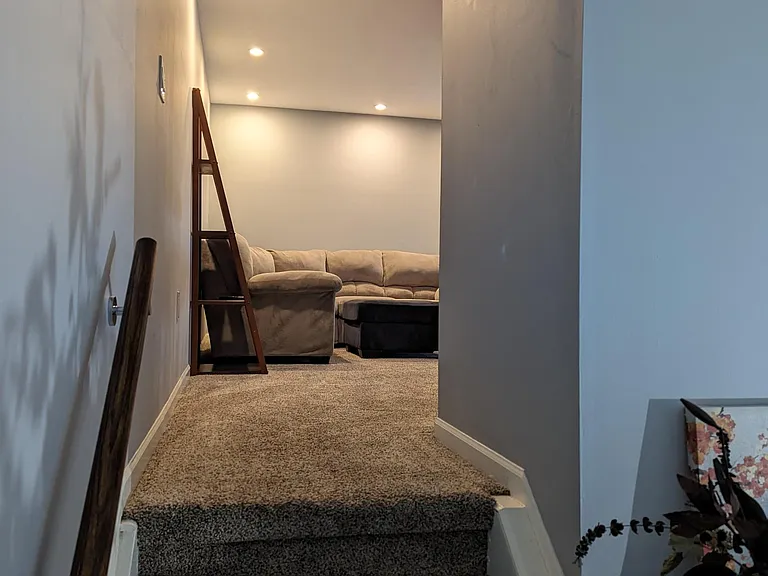 2445 Riverside Dr #302 — Photo 9