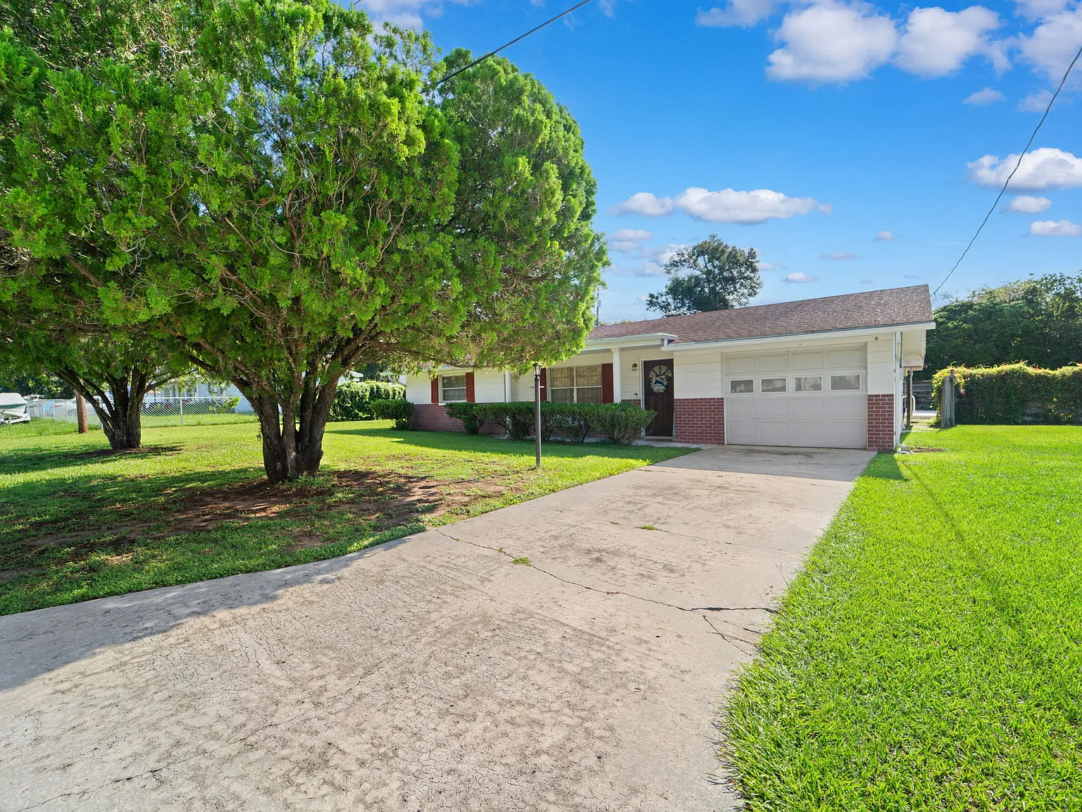 2 bed, $2,950 — Photo 1