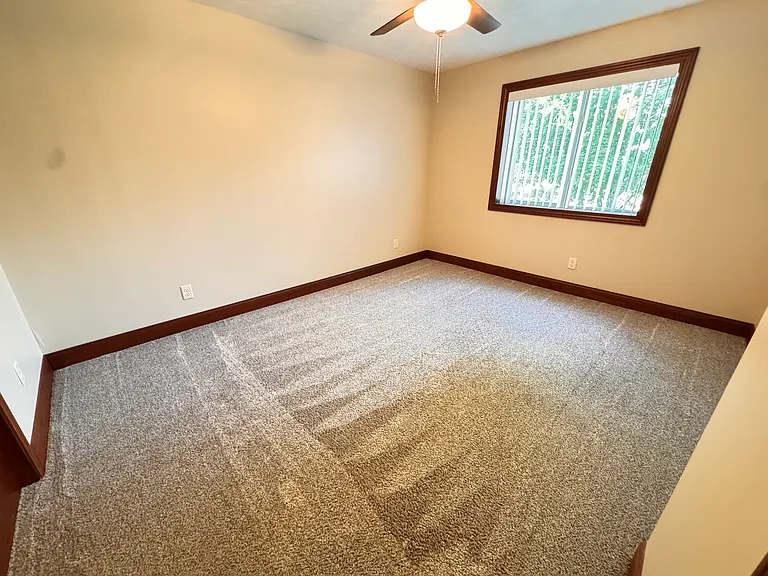 4402 S 27th St #6 — Photo 14
