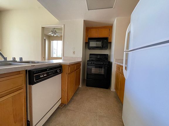 5th image of 3653 Empire Dr APT 203