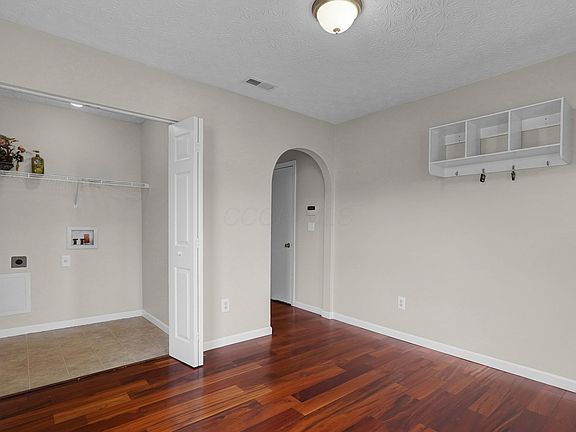 3rd image of 2772 Sussex Place Dr