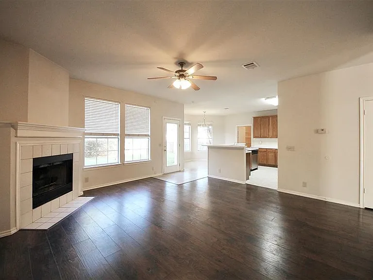 1204 Stepp Bnd — Photo 6
