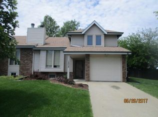 1304 Edgewood Blvd, Papillion, NE 68046