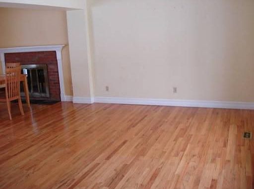 2nd image of 2415 Lyman Dr