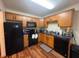 525 University Ave SE APT 5, Minneapolis, MN 55414