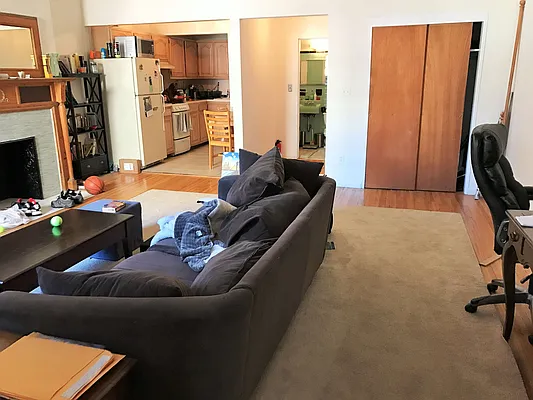 Rented by Joe Gotham LTD | media 9