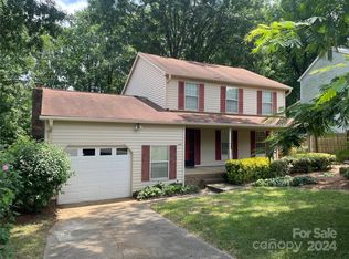 4519 Craigwood Dr, Charlotte, NC 28215