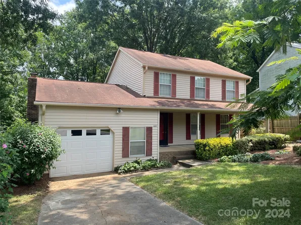 4519 Craigwood Dr, Charlotte, NC 28215