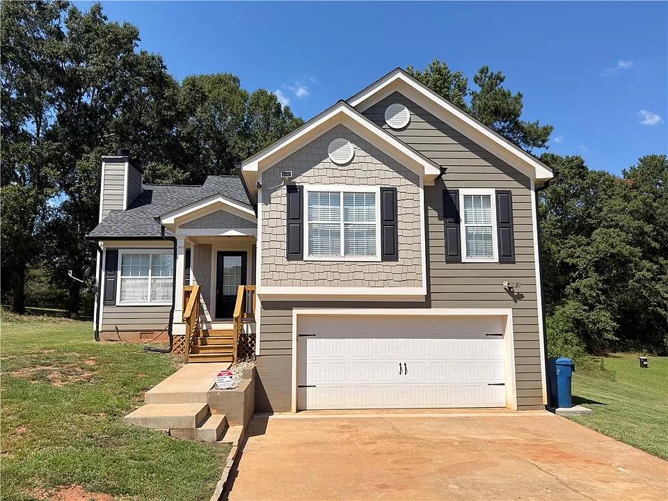 252 Thorn Brook Cir