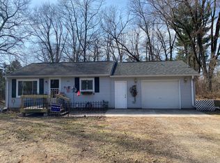 609 Rosa Ave, Crivitz, WI 54114