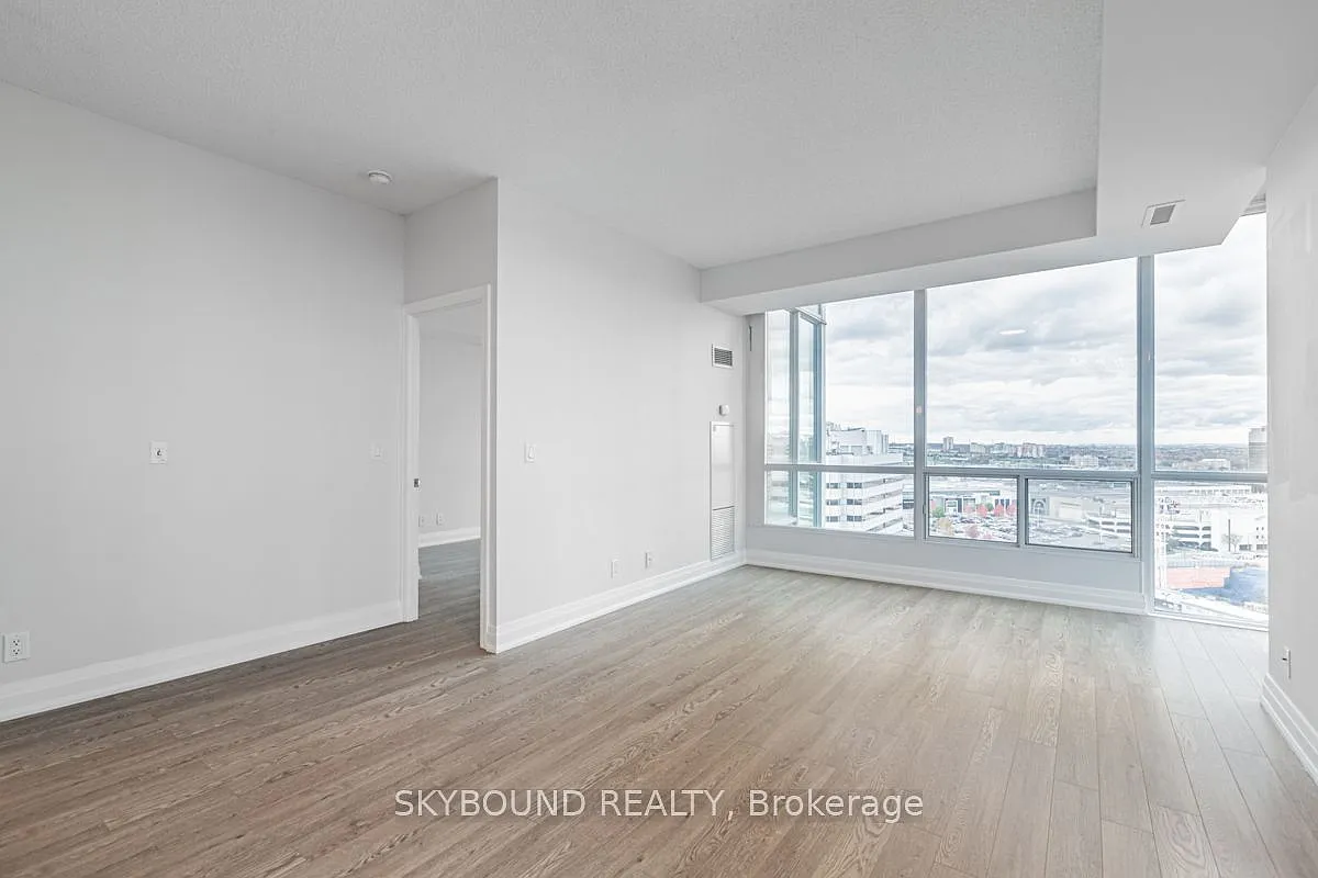 3939 Duke Of York Blvd — Photo 4