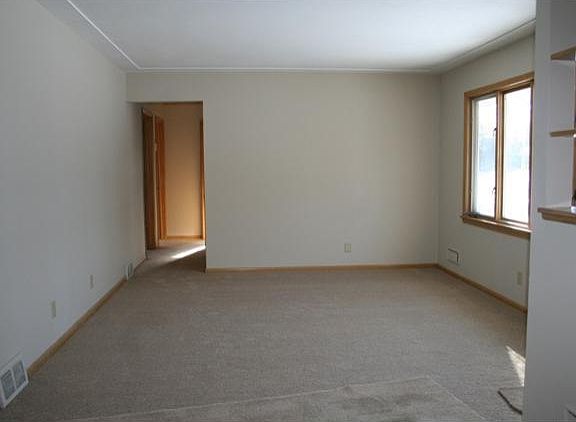 4th image of 3706 53rd Ave N