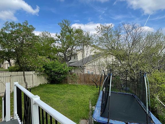 4th image of 10200 Mystic Oaks Cir